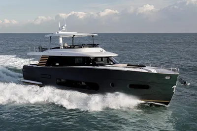 Azimut Magellano 66