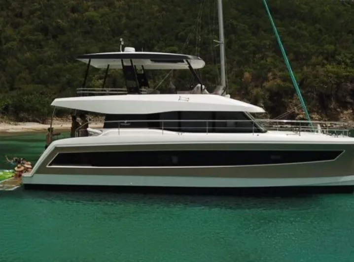 Tidewater Yacht Photos Pics 
