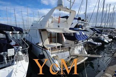 1990 Pilothouse Gold Island Aquarius 42
