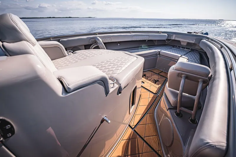 Fifty Shades Of Graydon Yacht Photos Pics 2023 Hcb 42 Lujo - Image 22