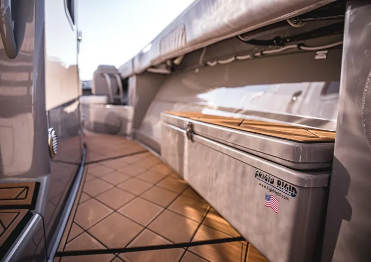 Fifty Shades Of Graydon Yacht Photos Pics 2023 Hcb 42 Lujo - Image 27