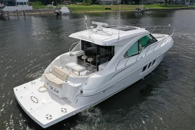 Cruisers Yachts 45 Cantius