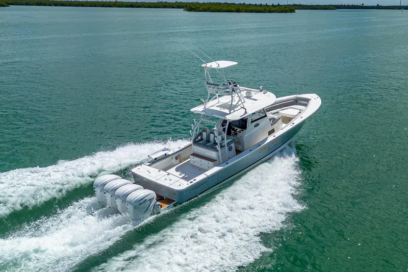 Dog House Yacht Photos Pics 