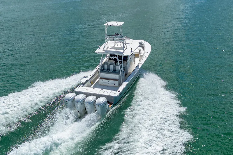 Dog House Yacht Photos Pics 