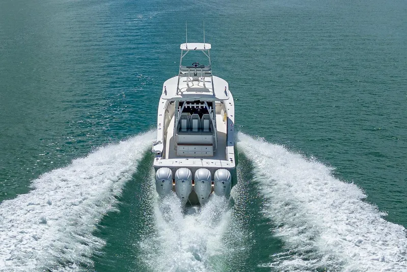 Dog House Yacht Photos Pics 