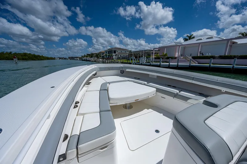 Dog House Yacht Photos Pics 