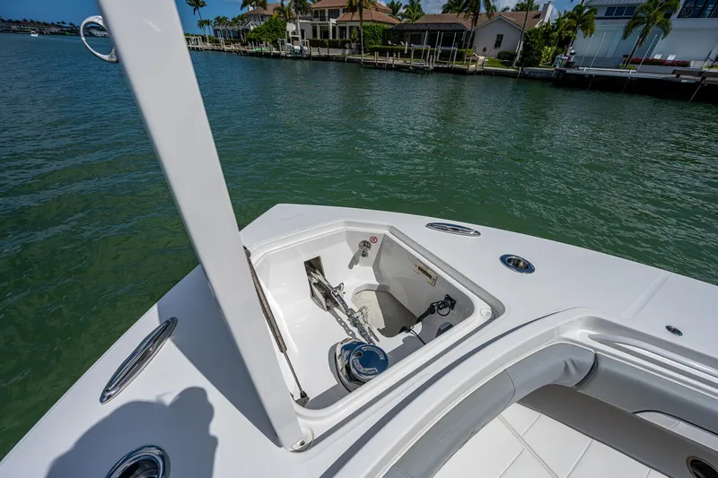 Dog House Yacht Photos Pics 