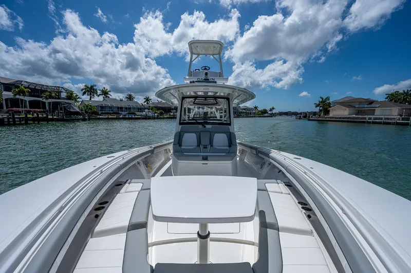 Dog House Yacht Photos Pics 