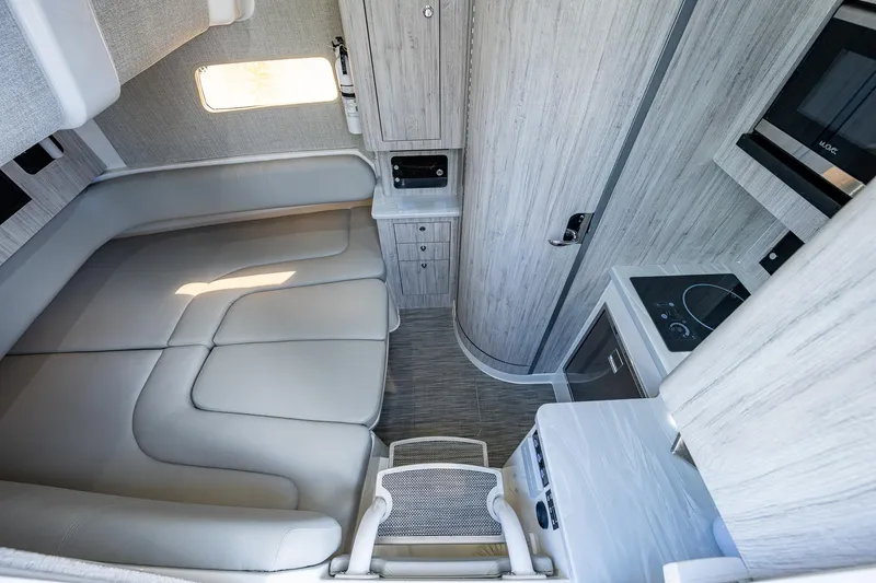 Dog House Yacht Photos Pics 