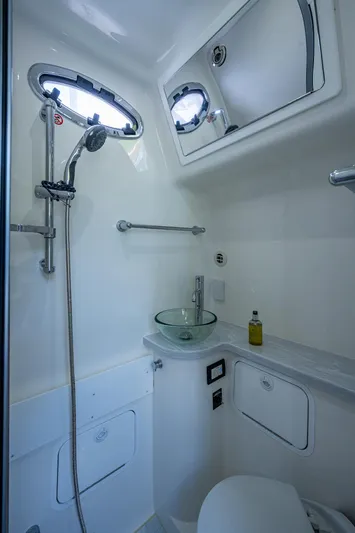 Dog House Yacht Photos Pics 