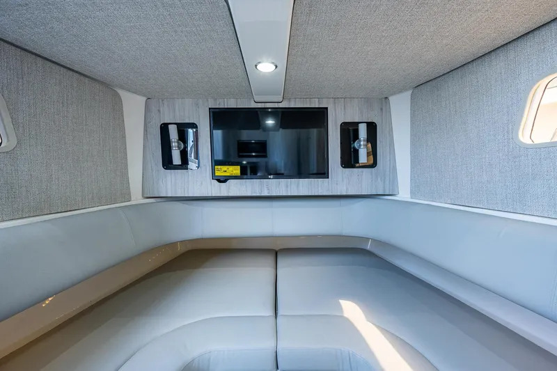 Dog House Yacht Photos Pics 