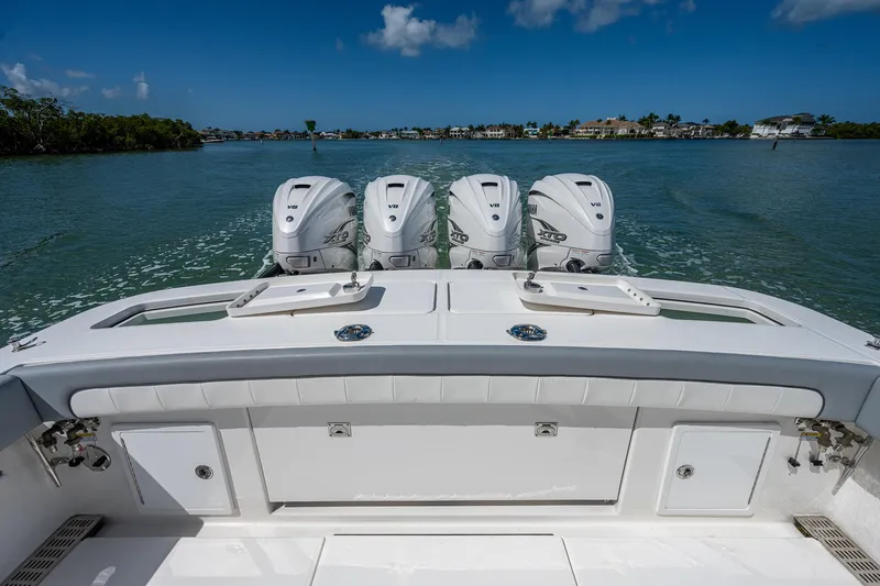 Dog House Yacht Photos Pics 