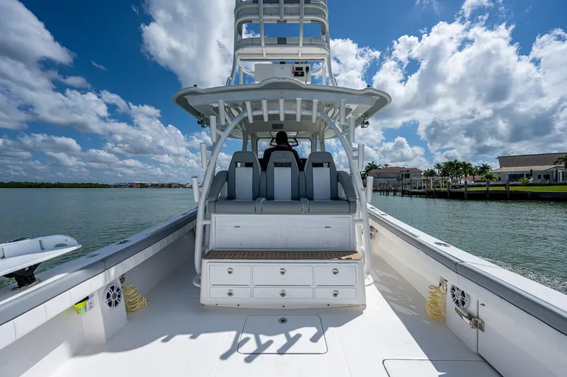 Dog House Yacht Photos Pics 