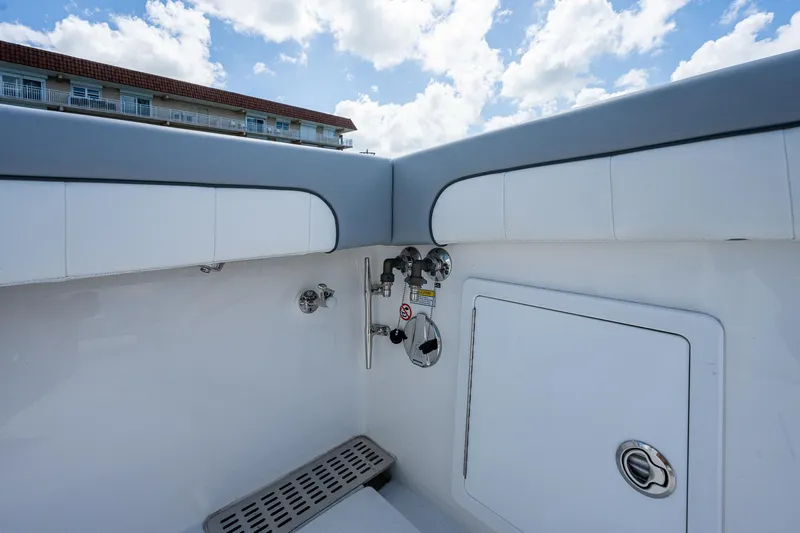 Dog House Yacht Photos Pics 