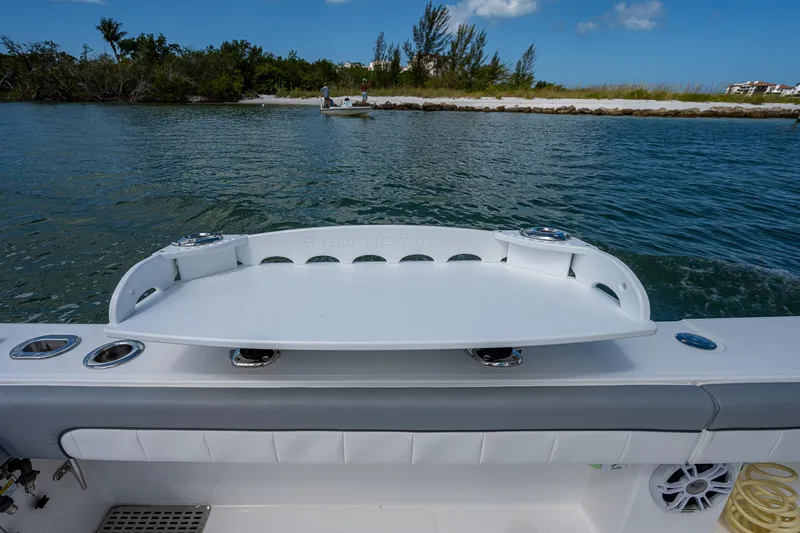 Dog House Yacht Photos Pics 