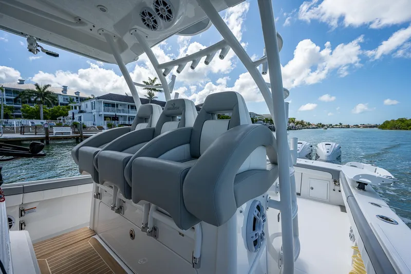 Dog House Yacht Photos Pics 