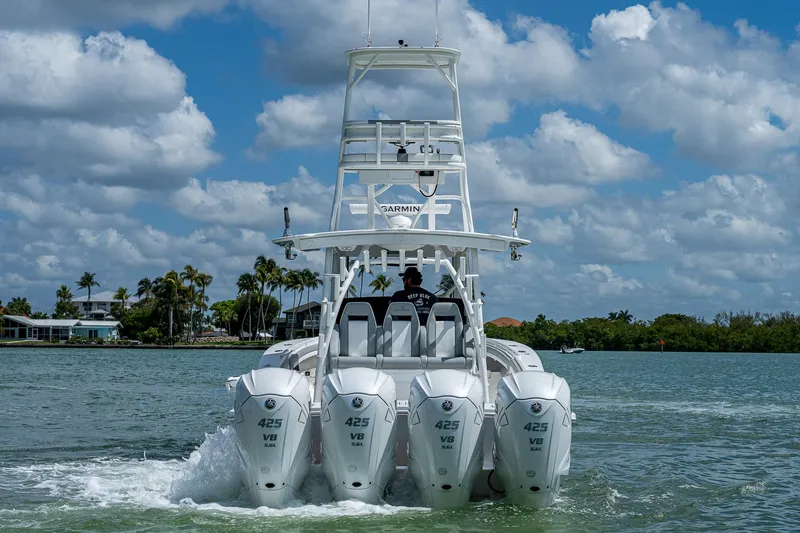 Dog House Yacht Photos Pics 