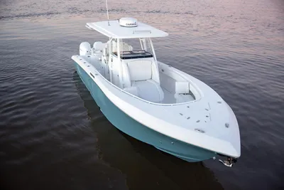 Fountain 34 Center Console