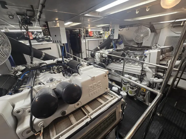 Triple Net II Yacht Photos Pics 