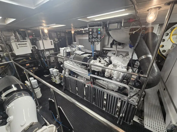 Triple Net II Yacht Photos Pics 