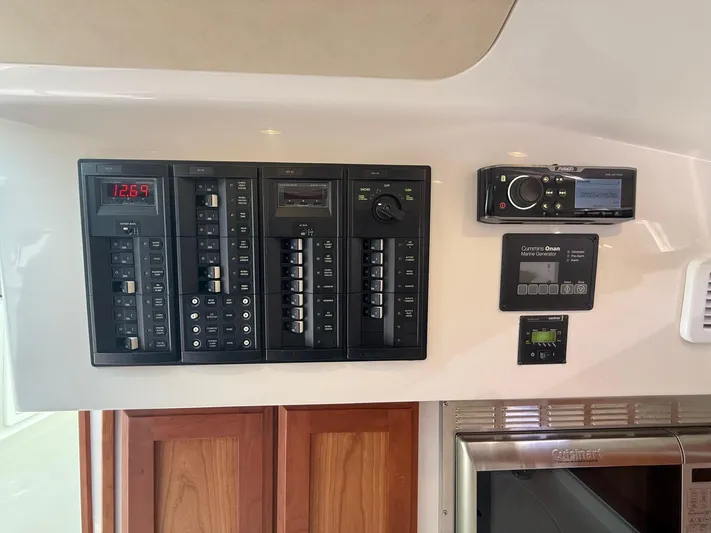 Wahoowa Yacht Photos Pics 