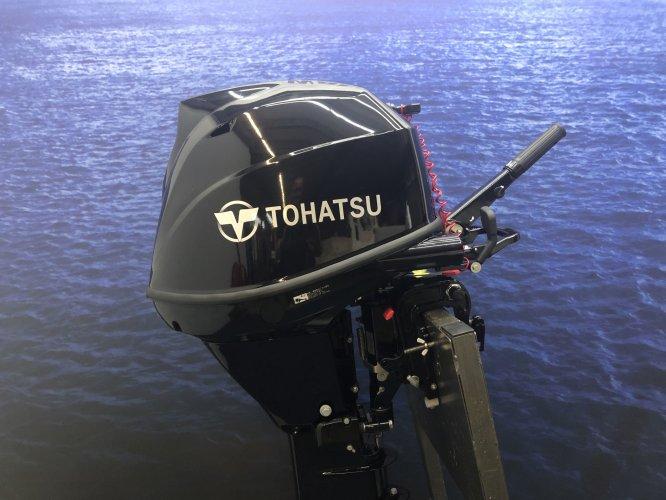 Used 2021 Tohatsu 30 buitenboordmotor Langstaart nieuwe motor