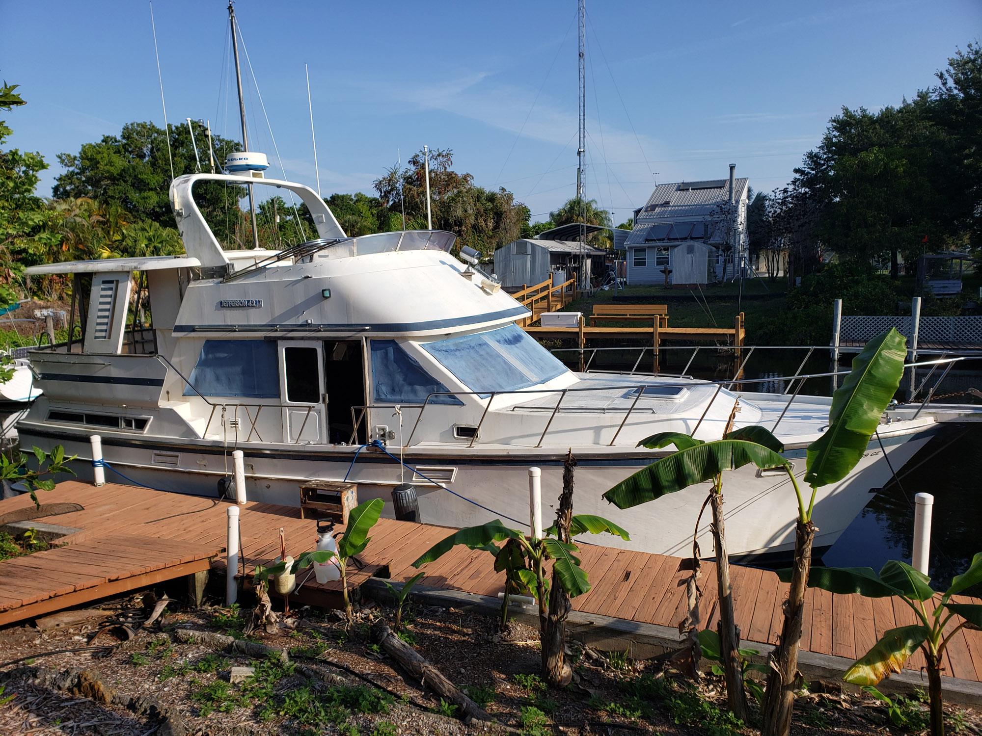 Used Jefferson 42 SE Sundeck Motor Yacht in Florida - iNautia