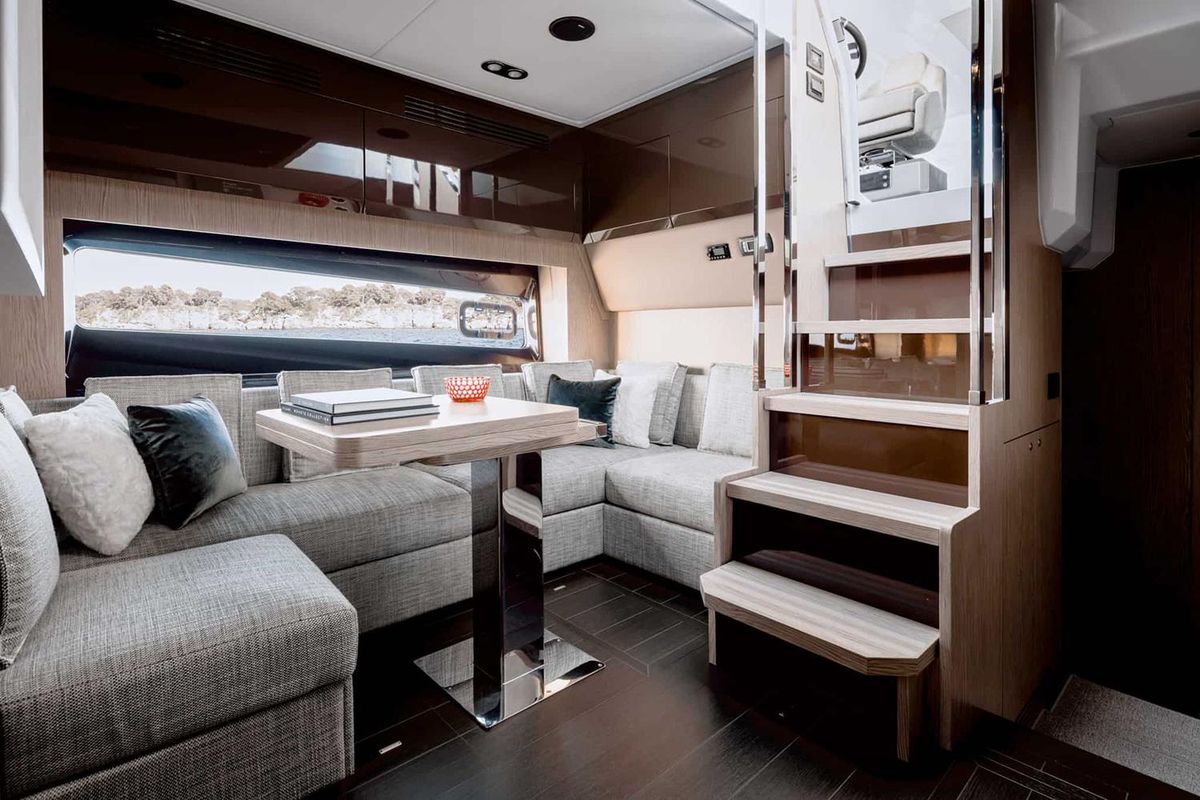 2023 Azimut 53 