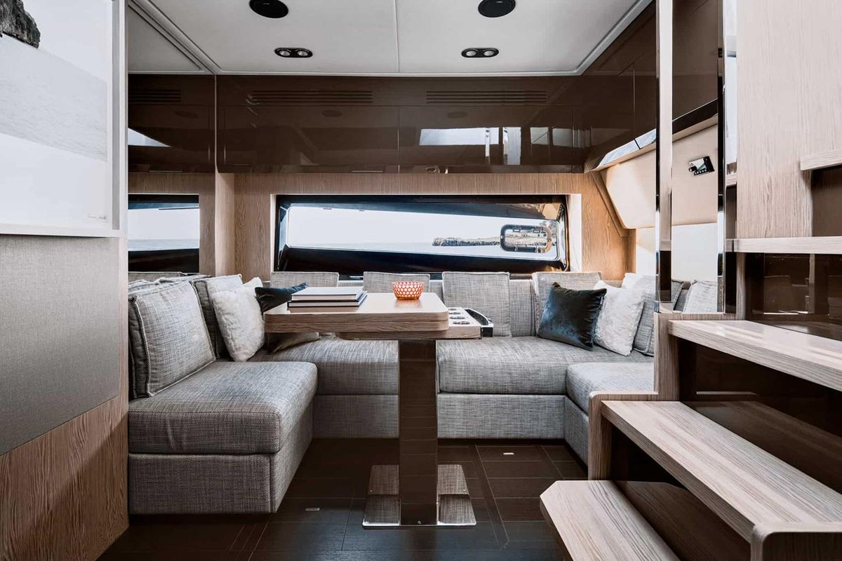 2023 Azimut 53 