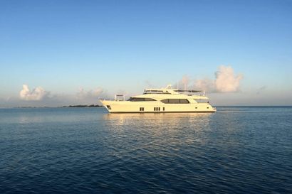 2016 100' Ocean Alexander-MY Fort Myers, FL, US