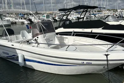 1999 Ranieri Voyager 6.40