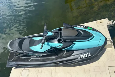 Yamaha WaveRunner FX Cruiser HO