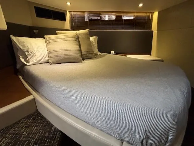 Va Bene Yacht Photos Pics 