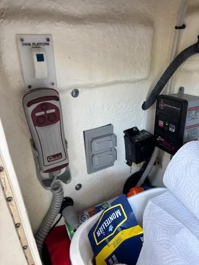 Va Bene Yacht Photos Pics 