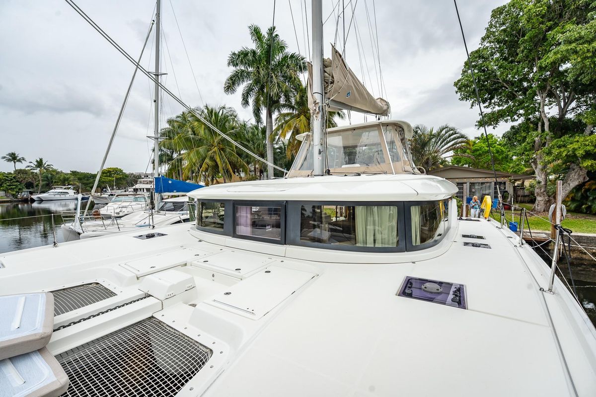 2022 Lagoon 46 