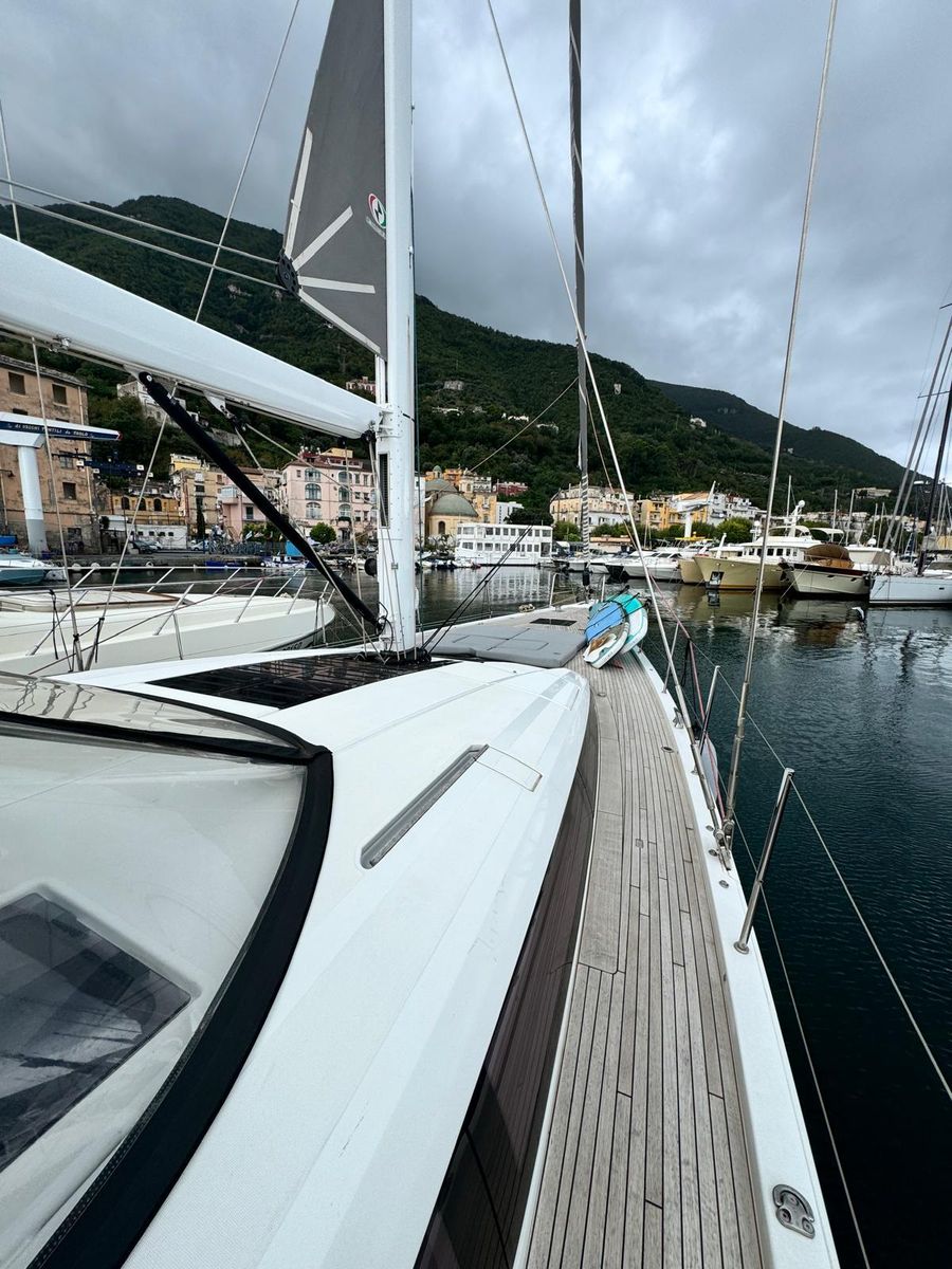 2023 Jeanneau 67 