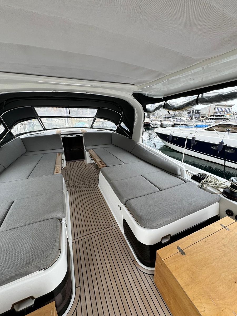 2023 Jeanneau 67 