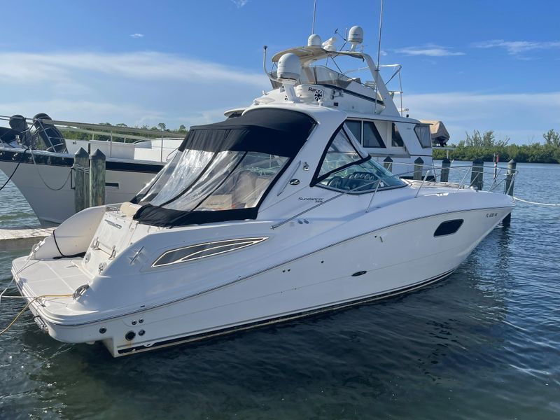 2012 Sea Ray 350 Sundancer