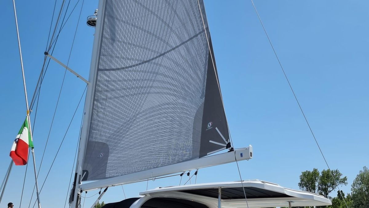 2023 Jeanneau 67 