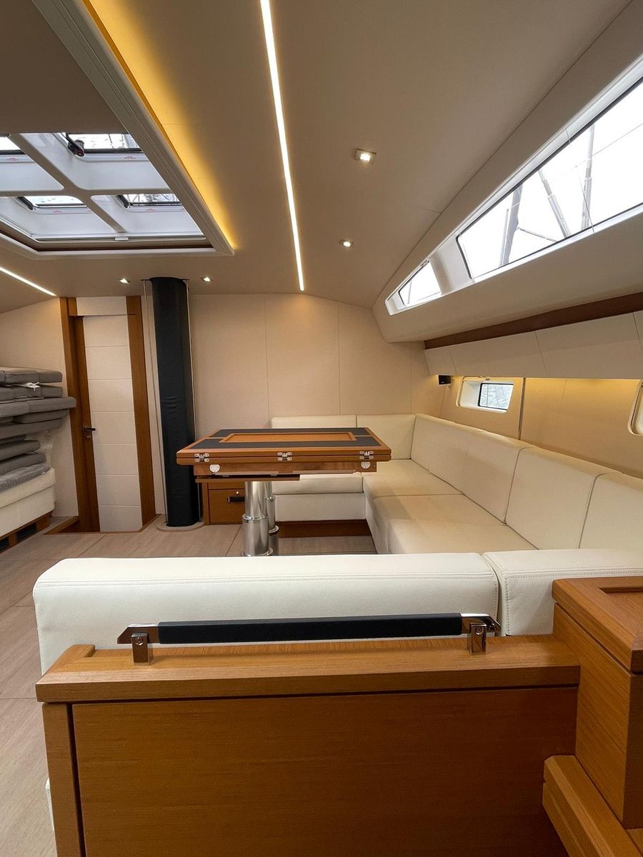 2023 Jeanneau 67 