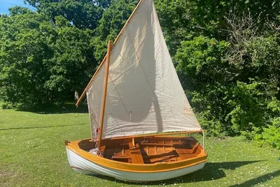 1987 McNulty Sailing/ rowing dinghy
