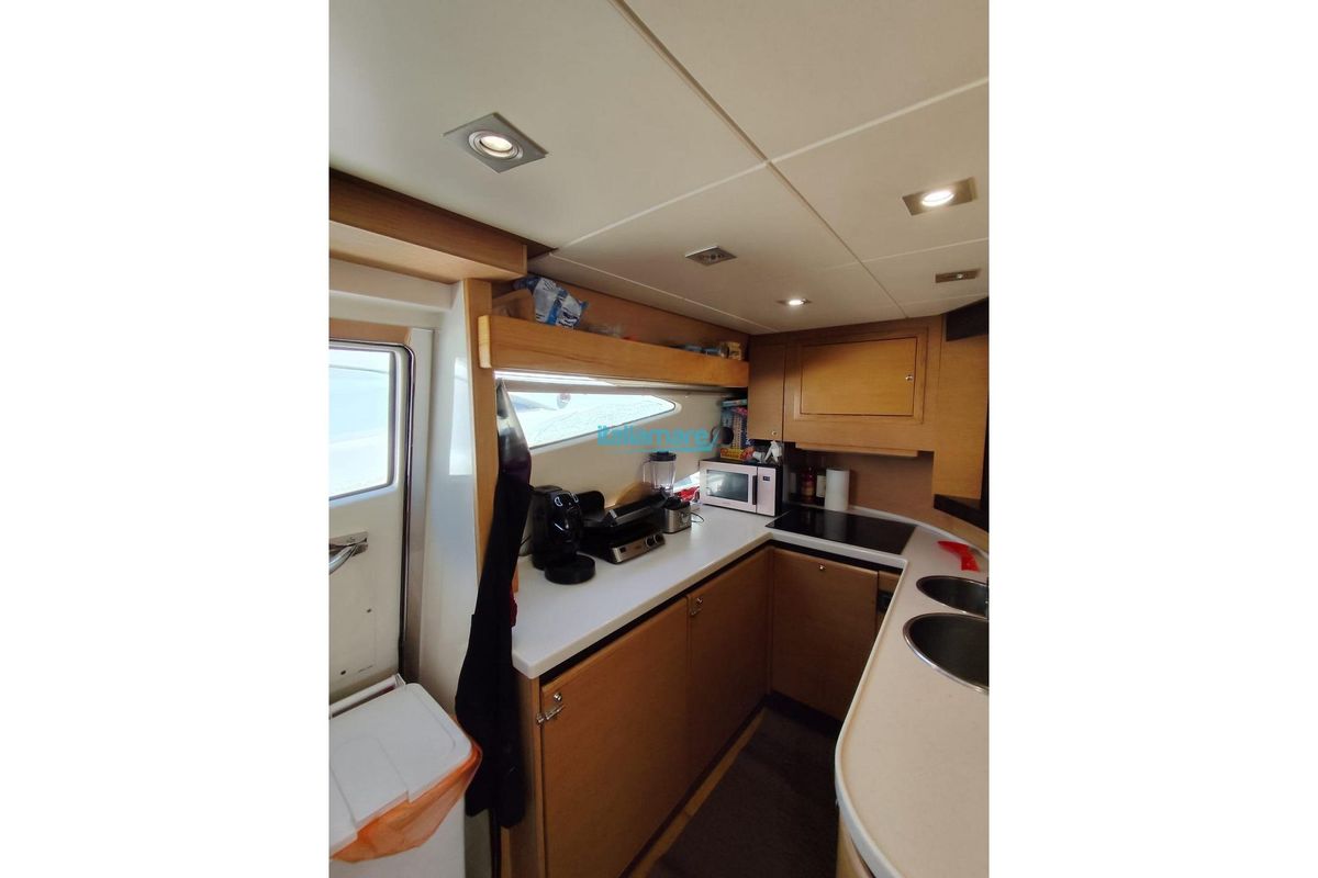 2009 Abacus 61 