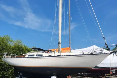Allied Sea Breze Sloop