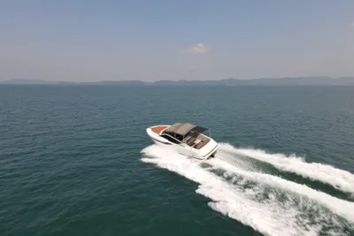 2020 Fairline F//Line 33