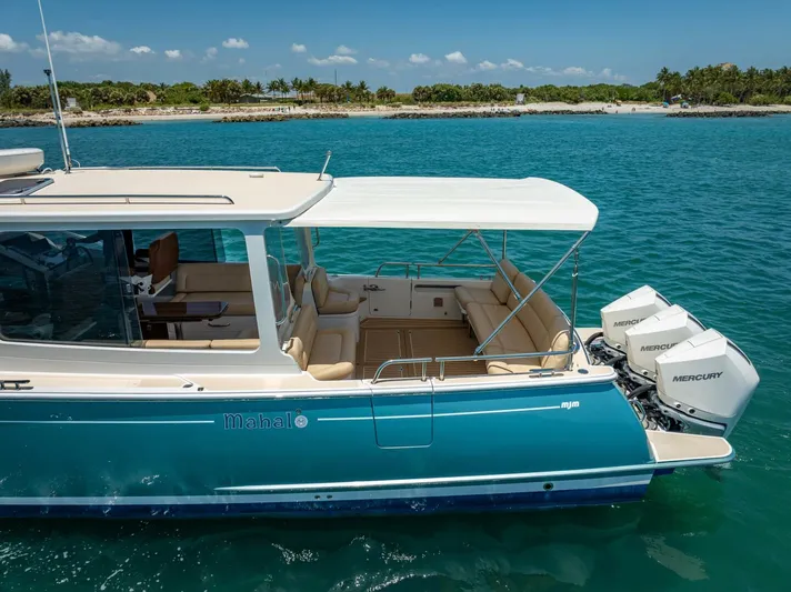 Our Trade Yacht Photos Pics 2021 Mjm 43z - Image 8