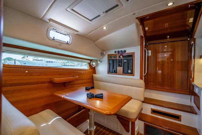 Our Trade Yacht Photos Pics 2021 Mjm 43z - Image 20