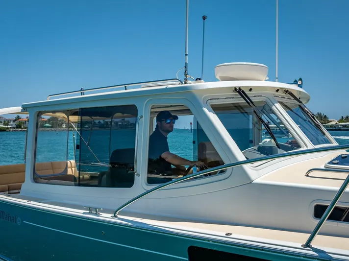 Our Trade Yacht Photos Pics 2021 Mjm 43z - Image 9