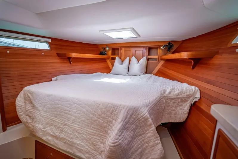 Our Trade Yacht Photos Pics 2021 Mjm 43z - Image 13