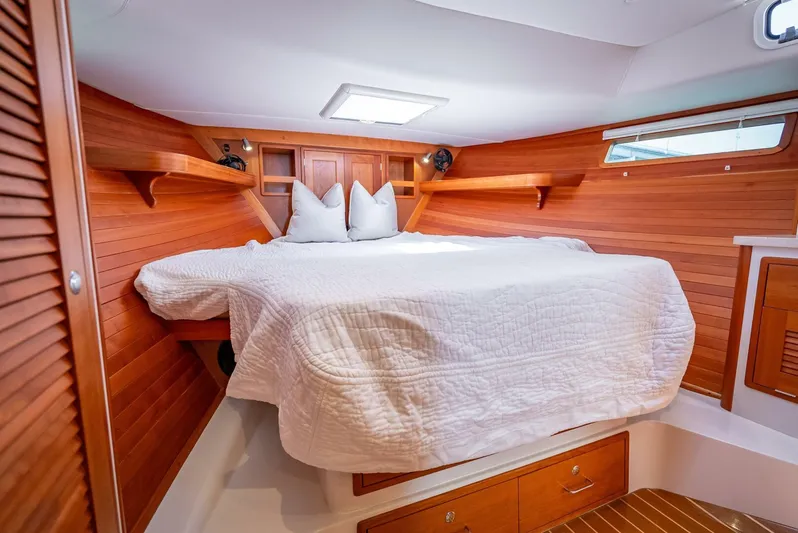 Our Trade Yacht Photos Pics 2021 Mjm 43z - Image 12