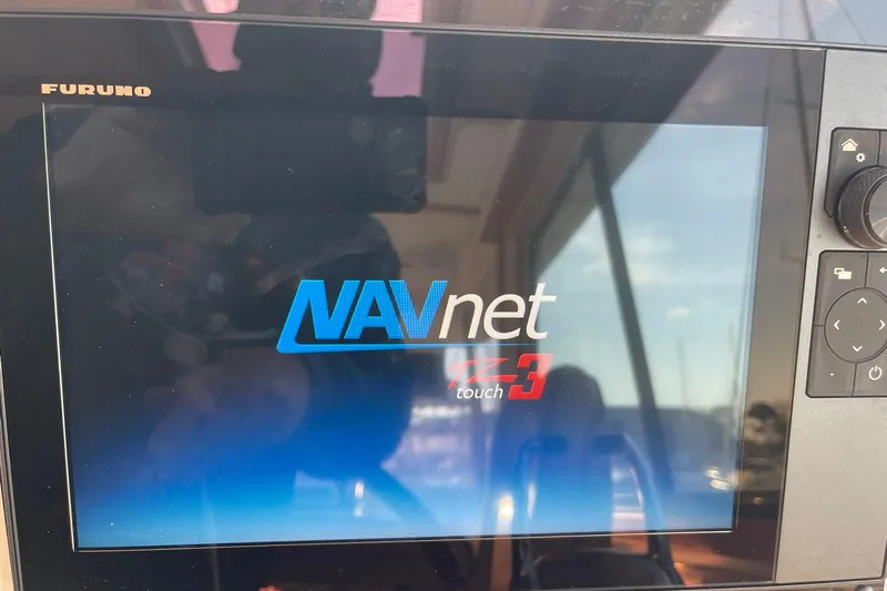 Ocean Breeze Yacht Photos Pics Furuno NavNet TZtouch3 display on 2008 Sabre 38 Salon Express yacht.